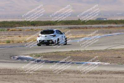 media/Oct-04-2025-OnGrid (Sat) [[44bd565ffa]]/Yellow Group/Grapevine/